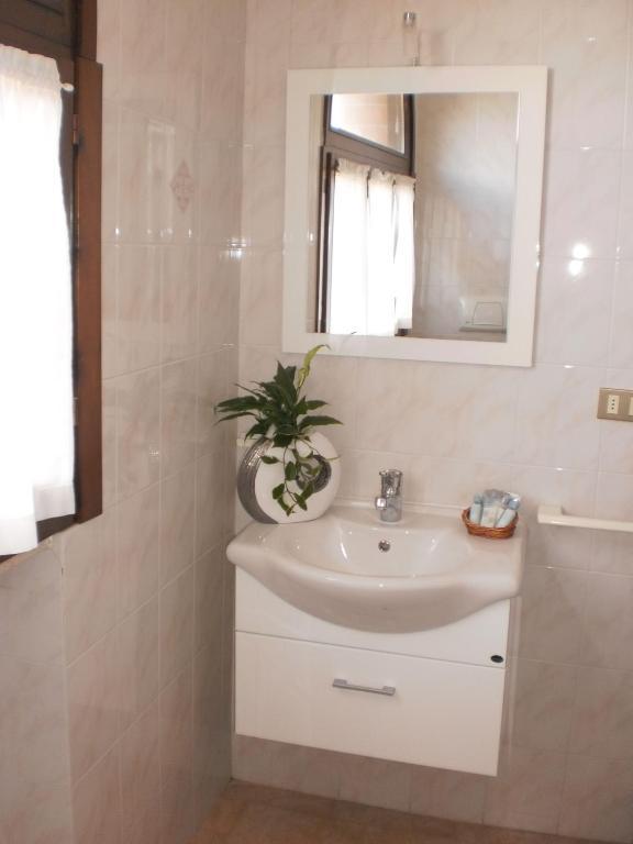 Rta Le Corti Hotel Grosseto Room photo